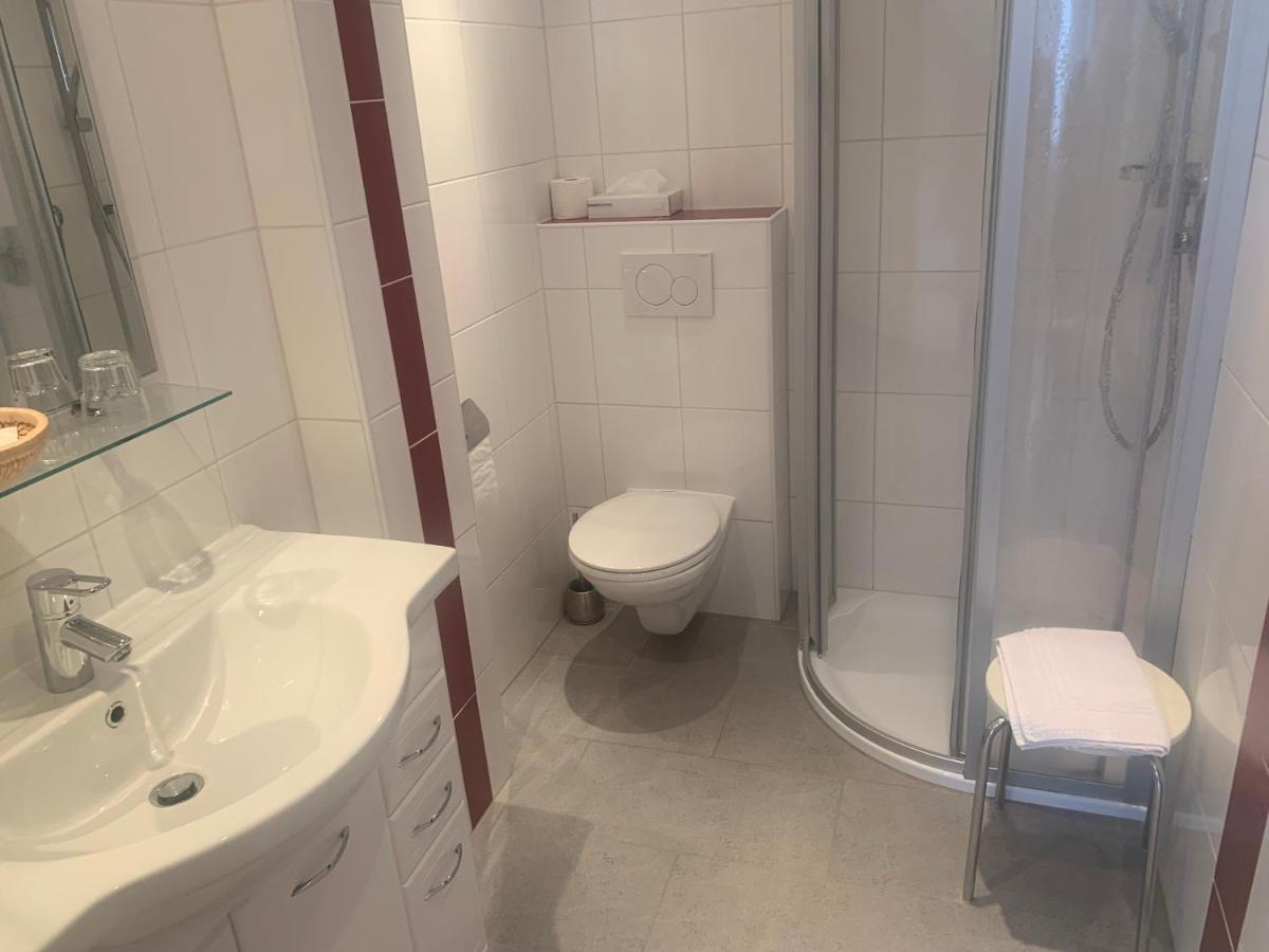 Homestay Fruehstueckspension Erika *